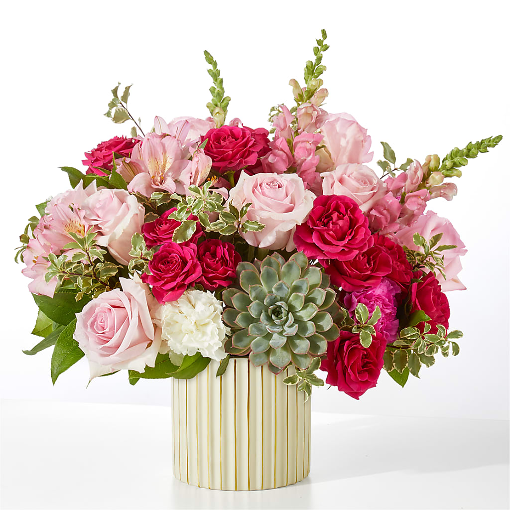 Magenta Musings Bouquet – Farmington Center Florist Inc, Farmington MI