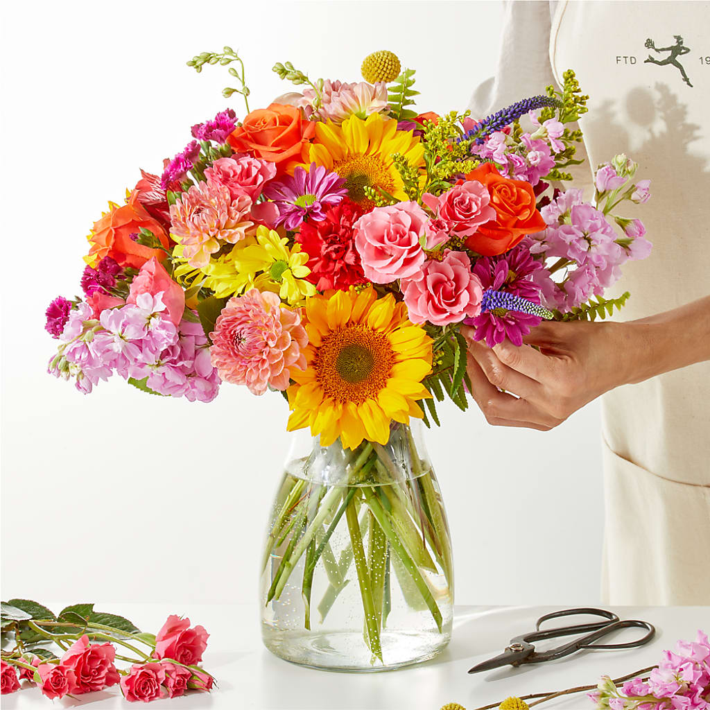 Cue the Confetti - A Florist Original – Farmington Center Florist Inc, Farmington MI