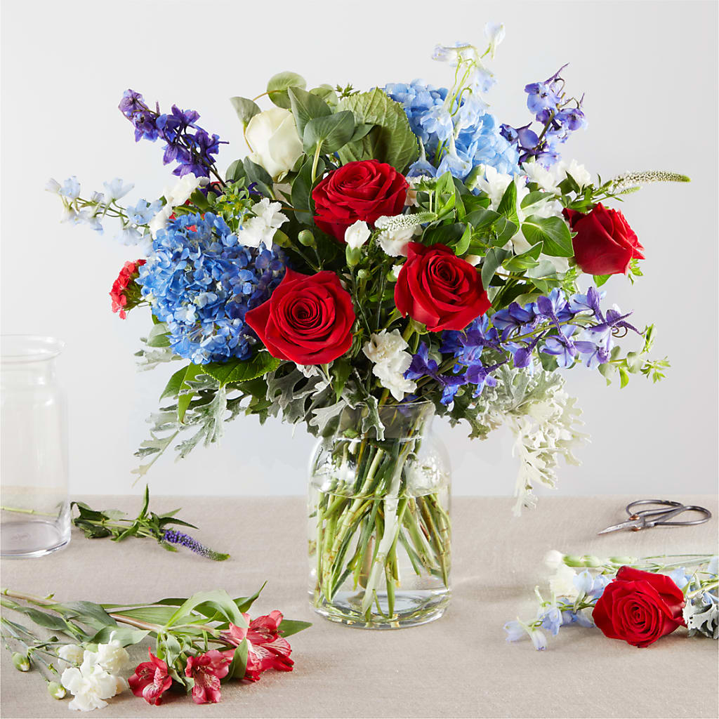 Star Spangled - A Florist Original – Farmington Center Florist Inc, Farmington MI