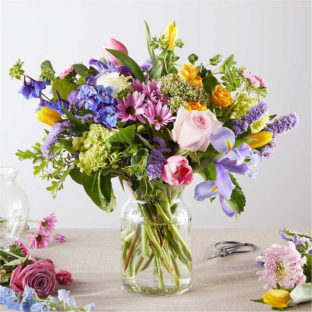 Pastel Tradition - A Florist Original – Farmington Center Florist Inc, Farmington MI
