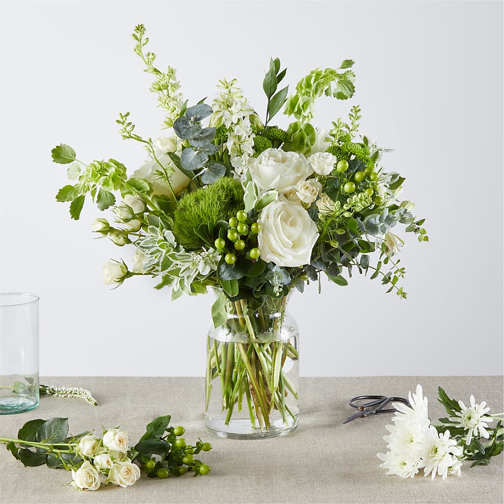 Irish Garden - A Florist Original – Farmington Center Florist Inc, Farmington MI