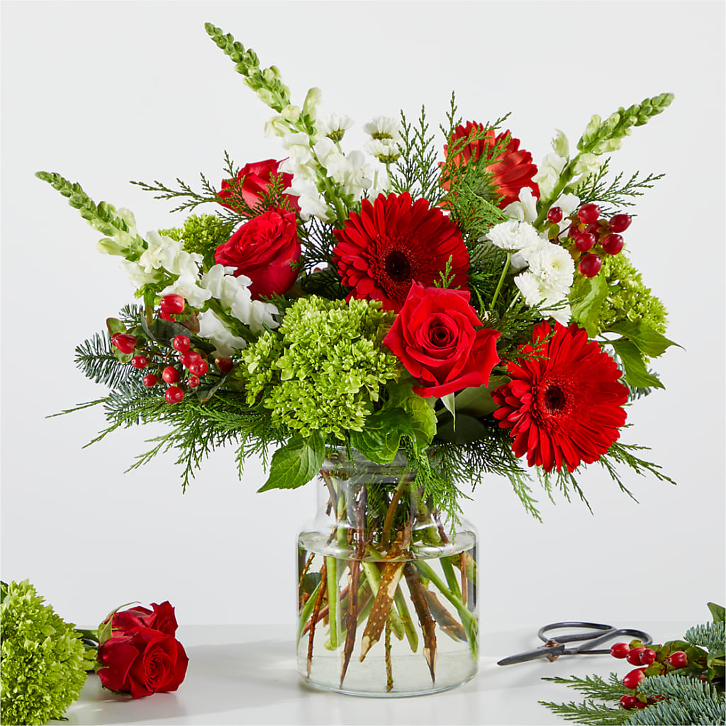 Merry Moment Bouquet – A Florist Original – Farmington Center Florist Inc, Farmington MI