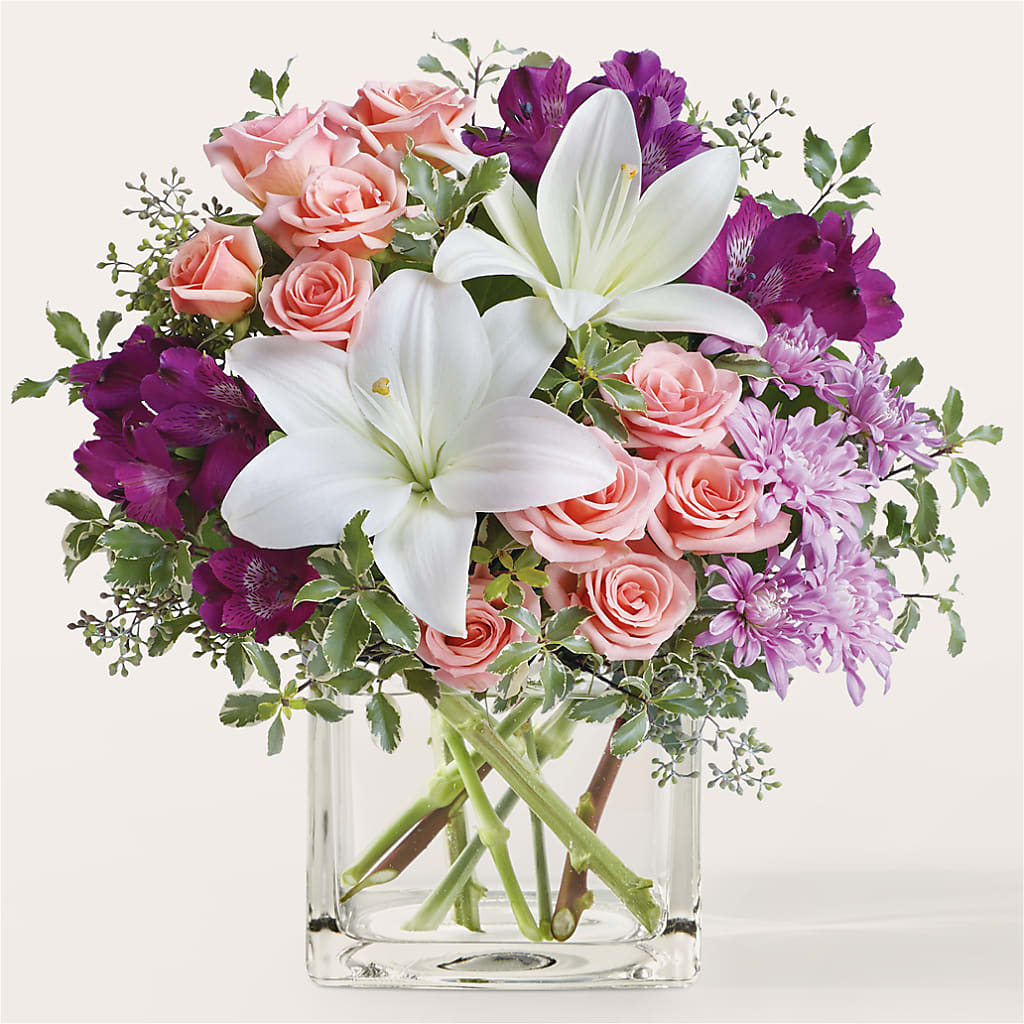 Mani Pedi Bouquet – Farmington Center Florist Inc, Farmington MI