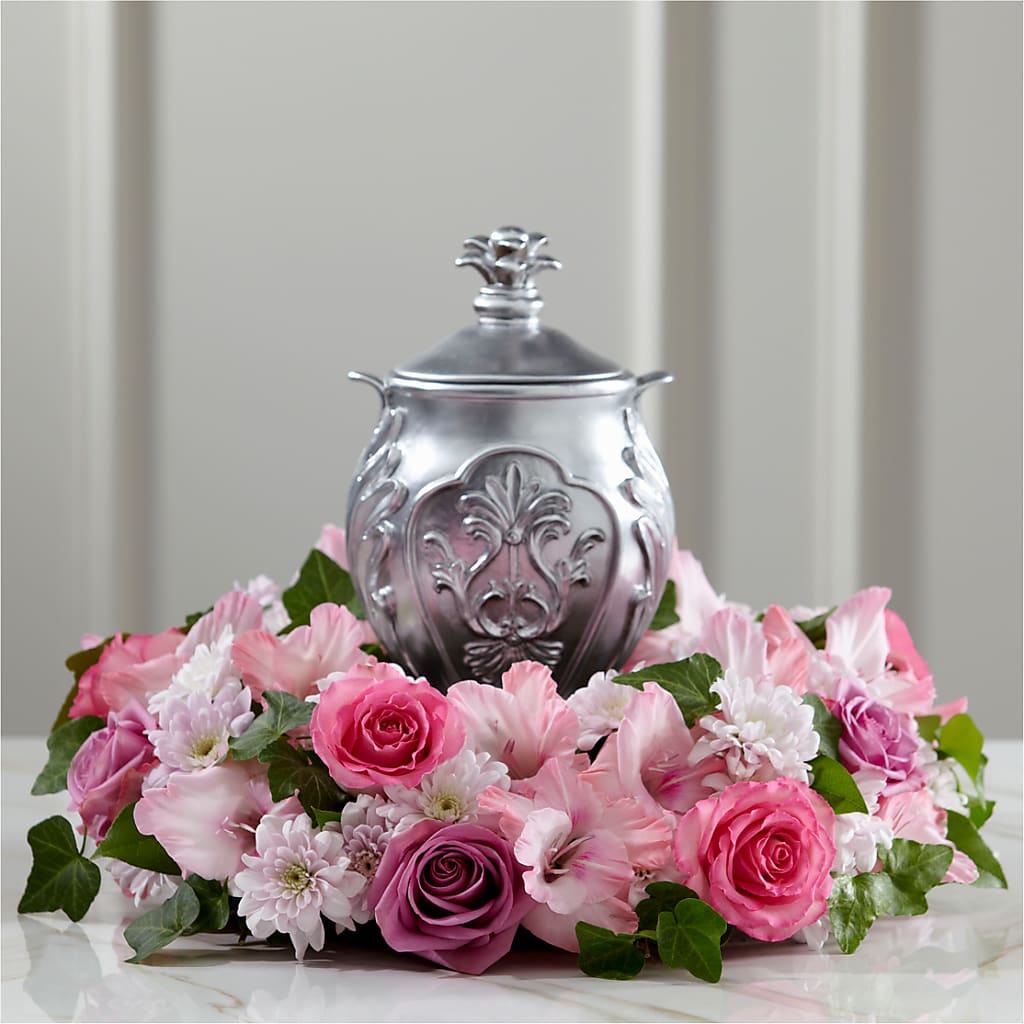 Glorious Tribute Arrangement – Farmington Center Florist Inc, Farmington MI