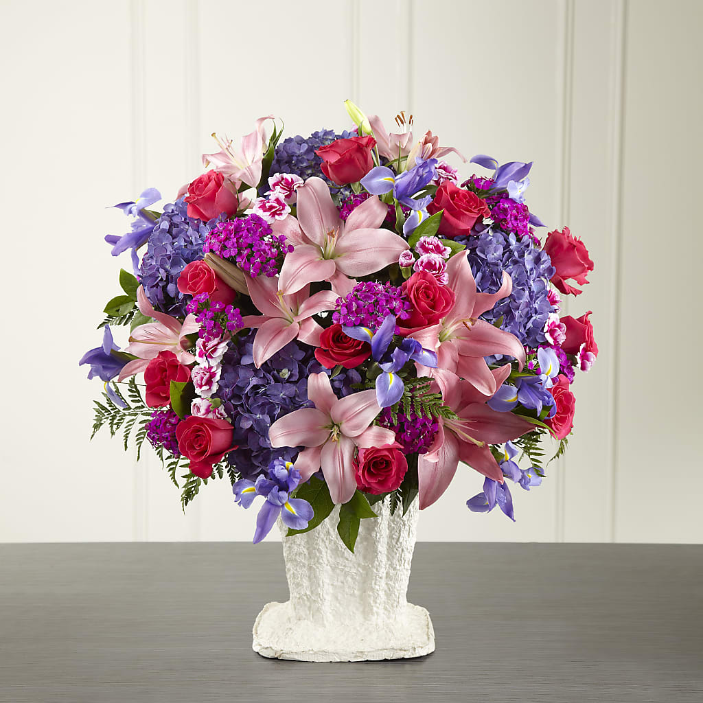 We Fondly Remember Arrangement – Farmington Center Florist Inc, Farmington MI