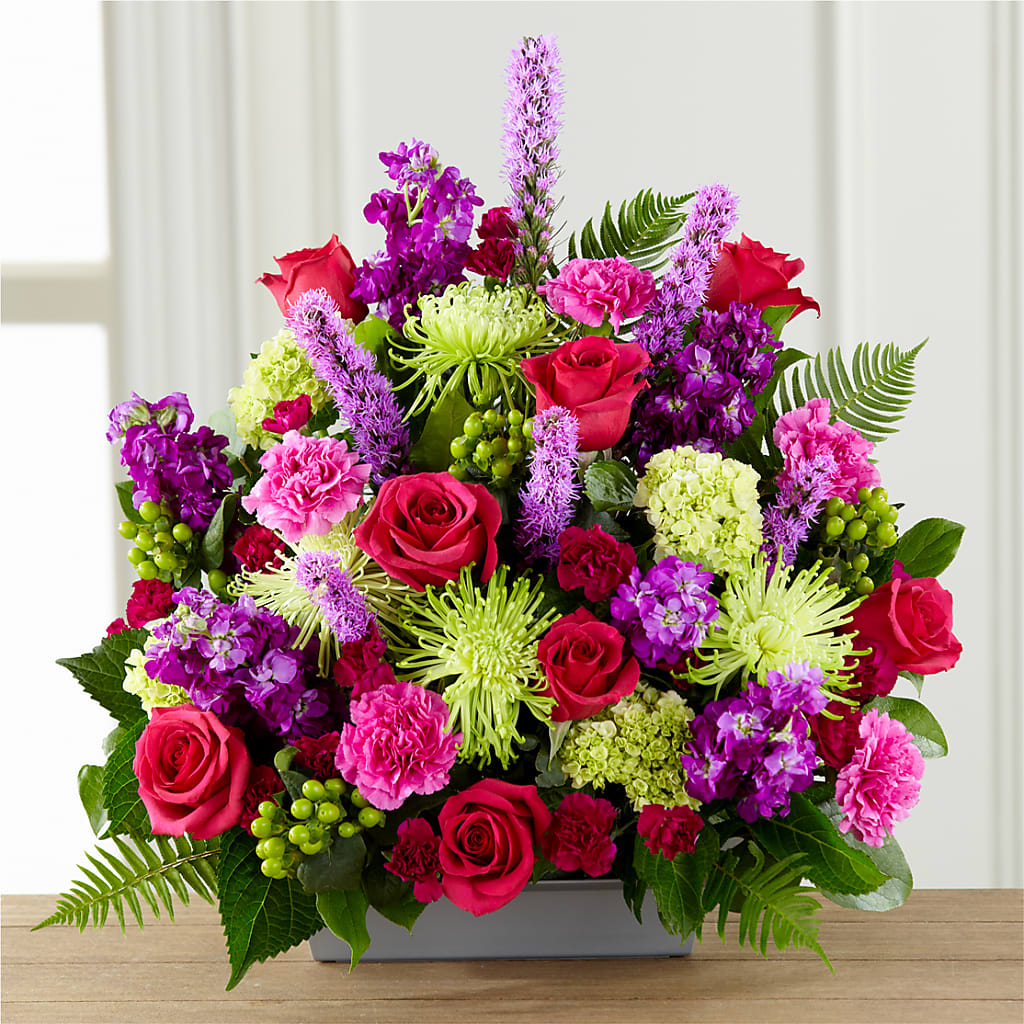 Warm Embrace Arrangement – Farmington Center Florist Inc, Farmington MI