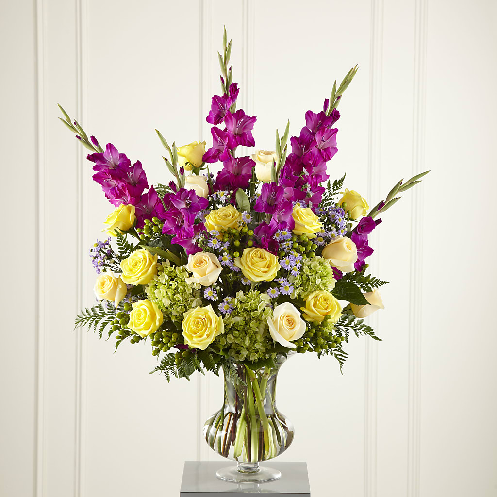 Loveliness Arrangement – Farmington Center Florist Inc, Farmington MI