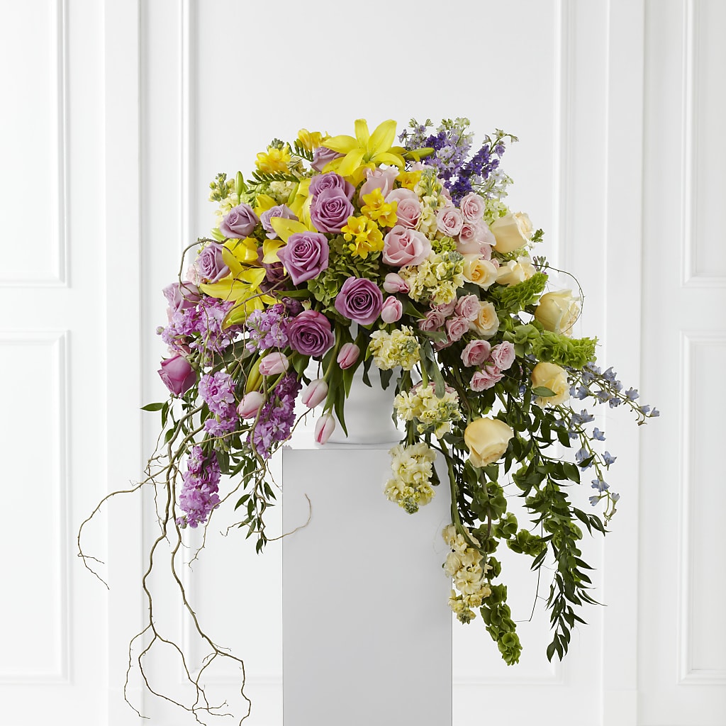Display of Affection Arrangement – Farmington Center Florist Inc, Farmington MI