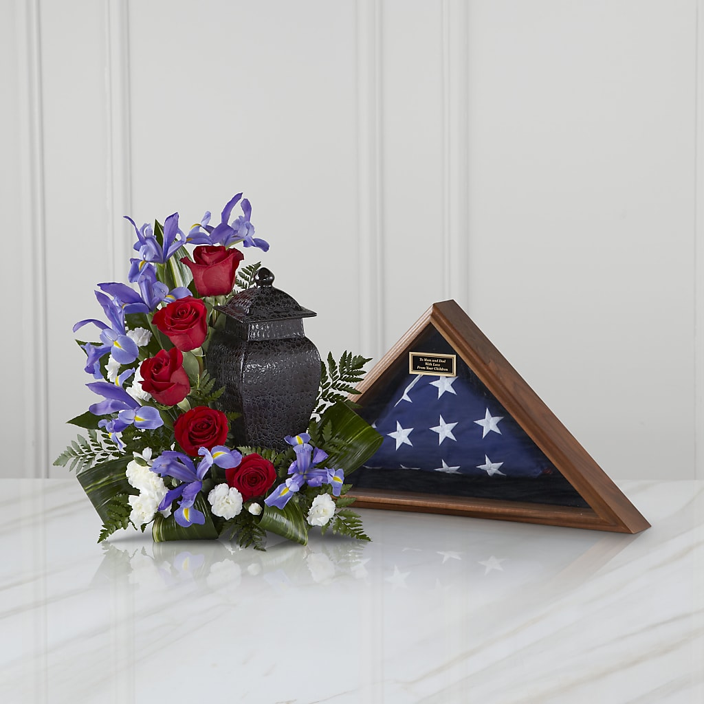 Patriotic Tribute Arrangement – Farmington Center Florist Inc, Farmington MI
