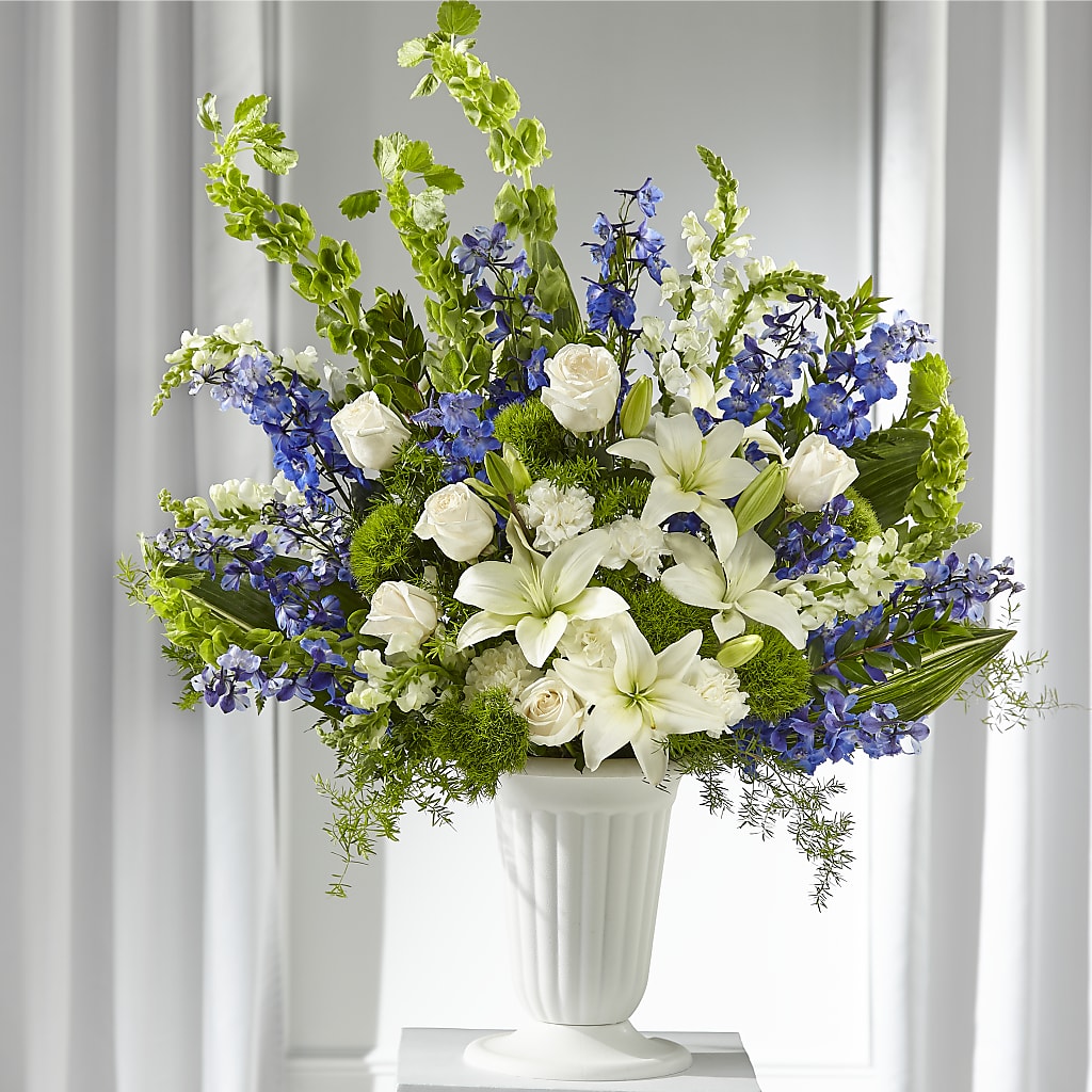 Heartfelt Hope Arrangement – Farmington Center Florist Inc, Farmington MI