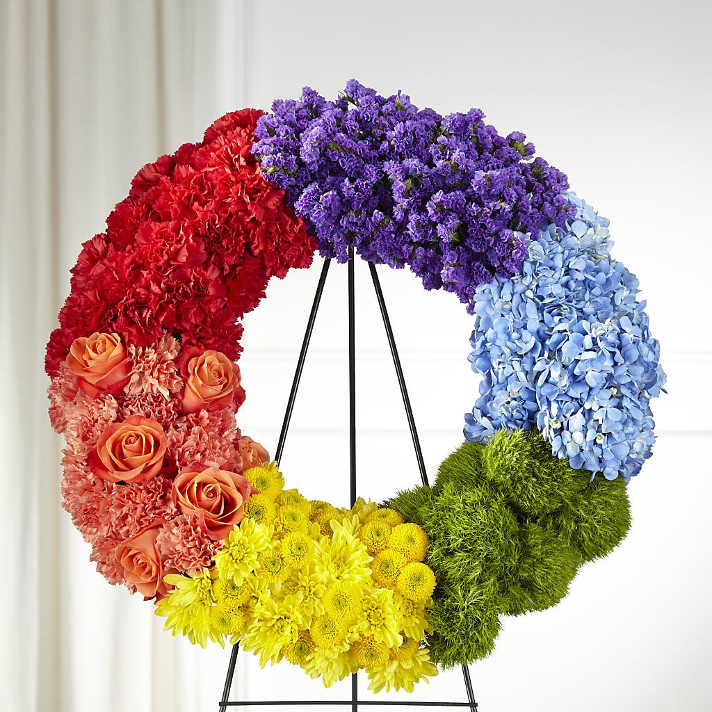 Circle of Love Wreath – Farmington Center Florist Inc, Farmington MI