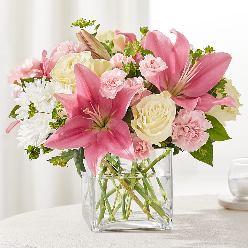 By Your Side Bouquet – Farmington Center Florist Inc, Farmington MI