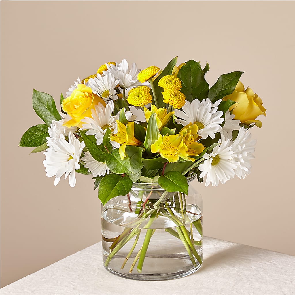 Sunny Sentiments Bouquet – Farmington Center Florist Inc, Farmington MI