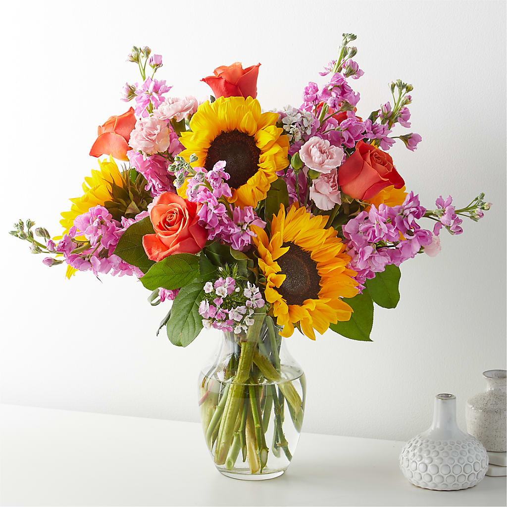 Yellow Brick Road Bouquet – Farmington Center Florist Inc, Farmington MI
