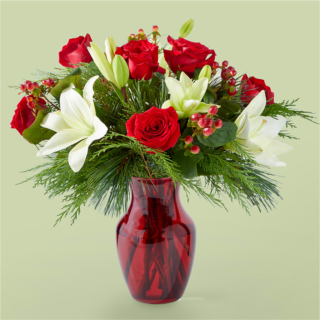 Evergreen Delight Bouquet – Farmington Center Florist Inc, Farmington MI