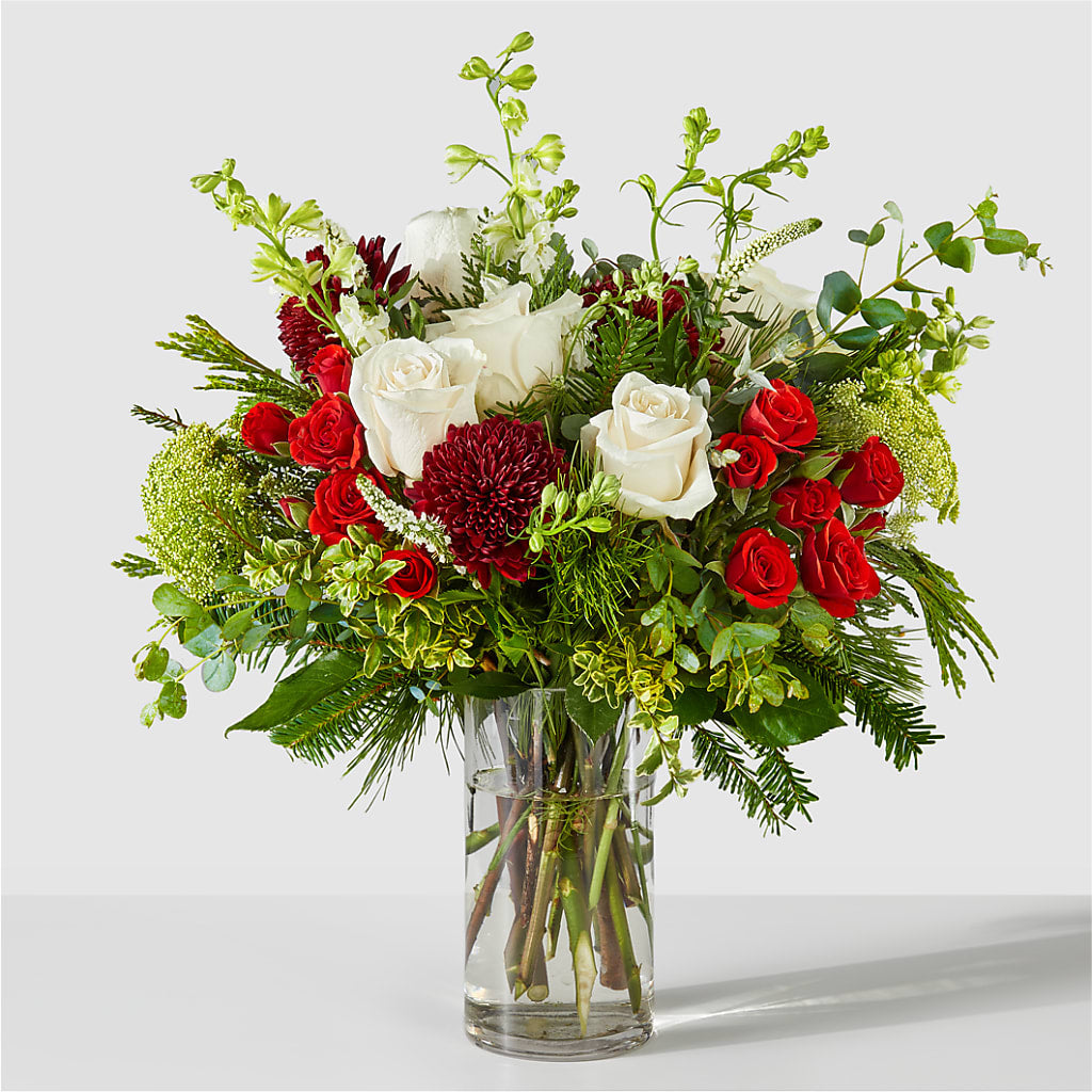 Favorite Traditions Bouquet – Farmington Center Florist Inc, Farmington MI