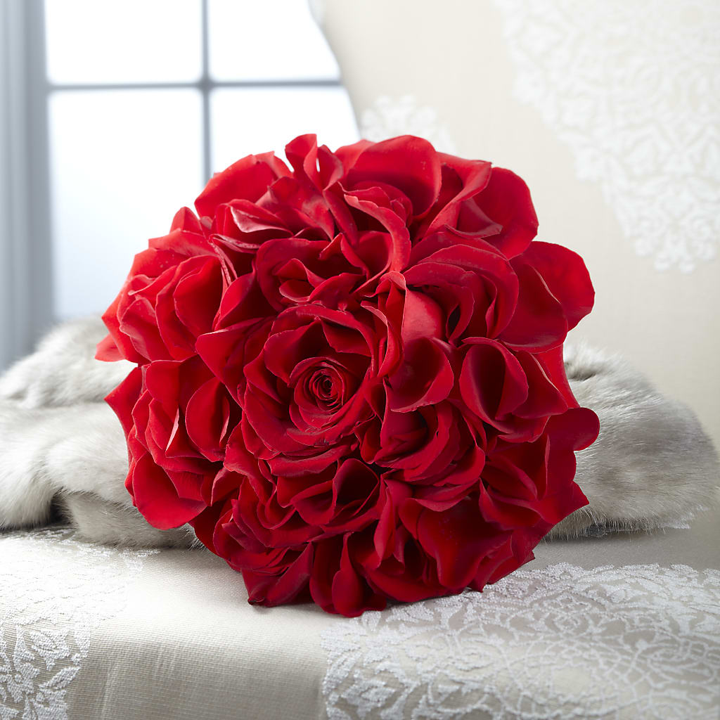 Composite Rose Bouquet – Farmington Center Florist Inc, Farmington MI