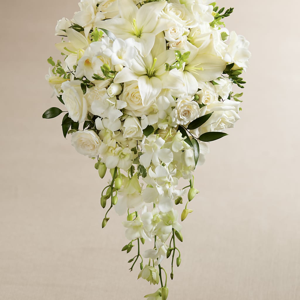 White Wonders Bouquet – Farmington Center Florist Inc, Farmington MI