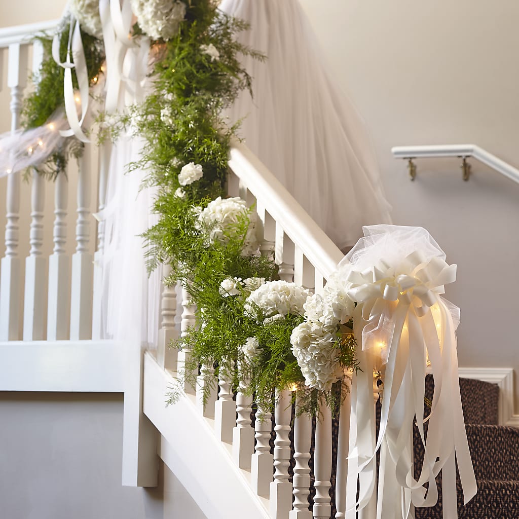 Champagne Dreams Garland – Farmington Center Florist Inc, Farmington MI