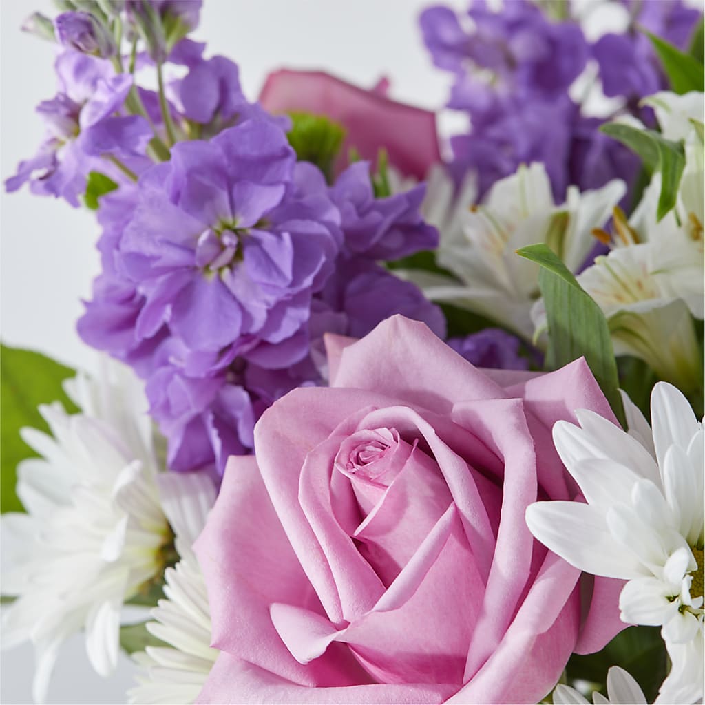 Garden of Peace Bouquet –  Farmington Center Florist Inc, Farmington MI