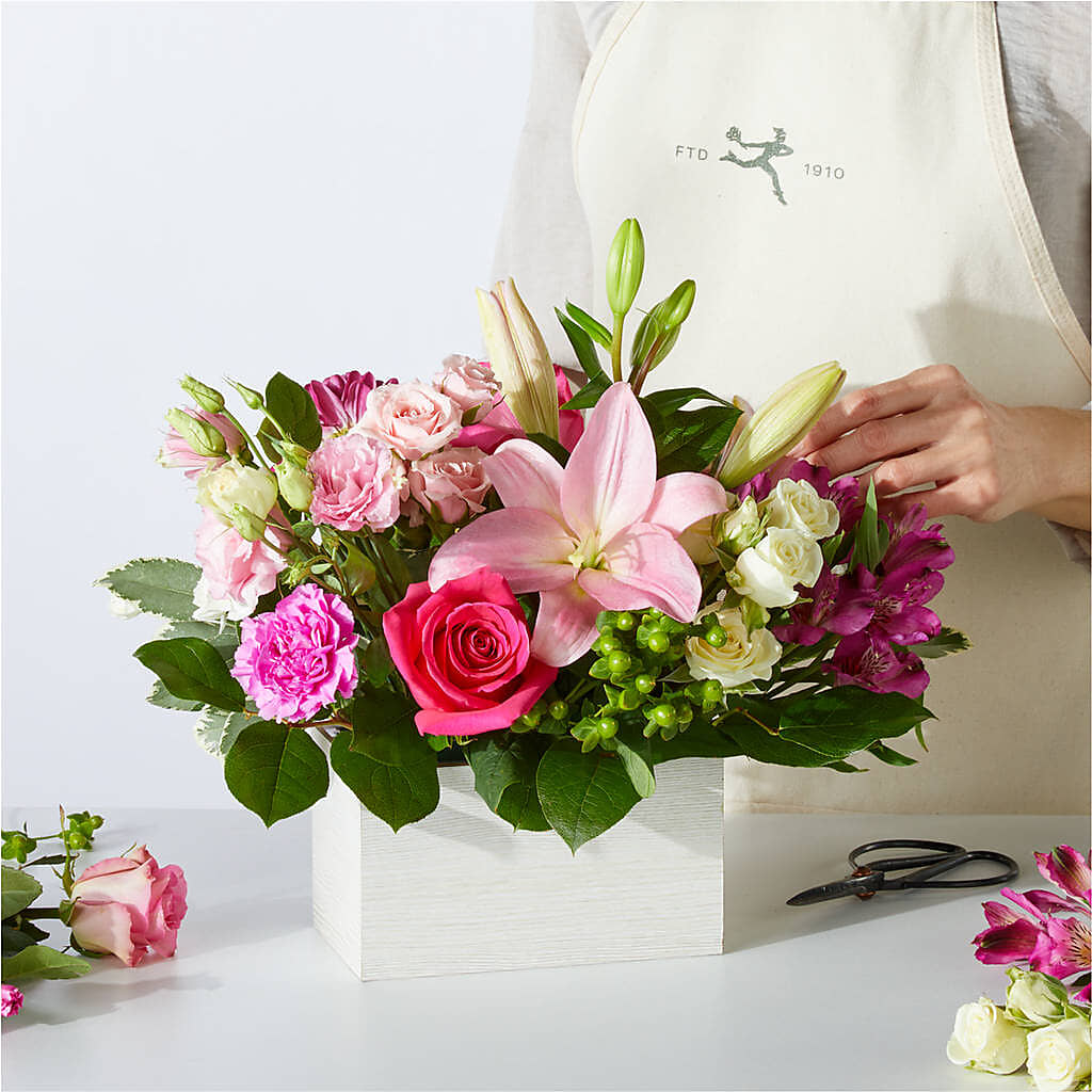 Sweetberry Box – A Florist Original –  Farmington Center Florist Inc, Farmington MI