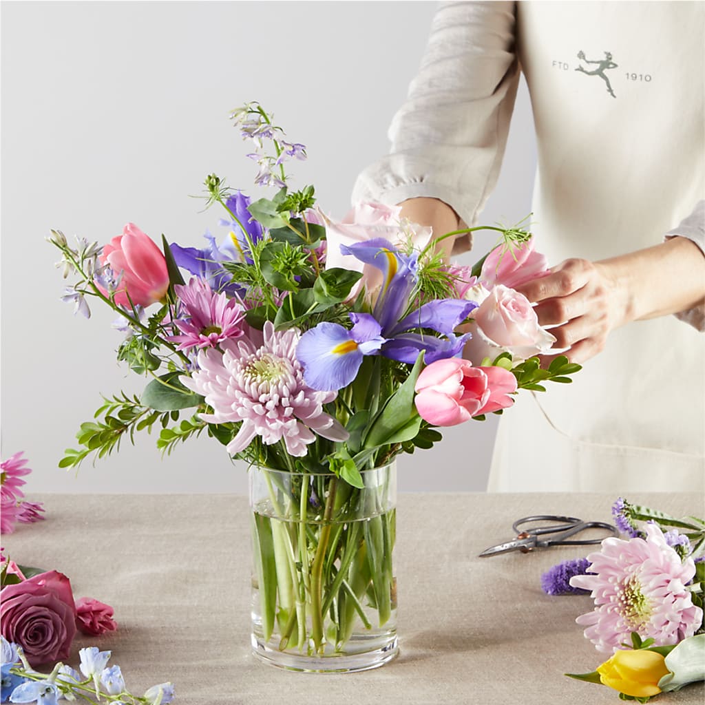 Pastel Tradition - A Florist Original –  Farmington Center Florist Inc, Farmington MI