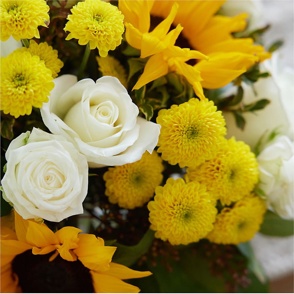 Luminous Morning Bouquet –  Farmington Center Florist Inc, Farmington MI