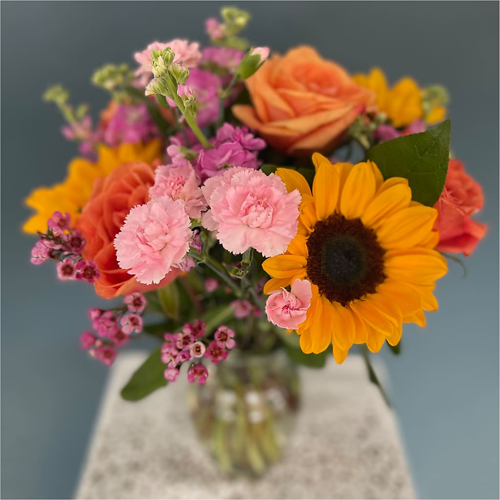 Yellow Brick Road Bouquet –  Farmington Center Florist Inc, Farmington MI