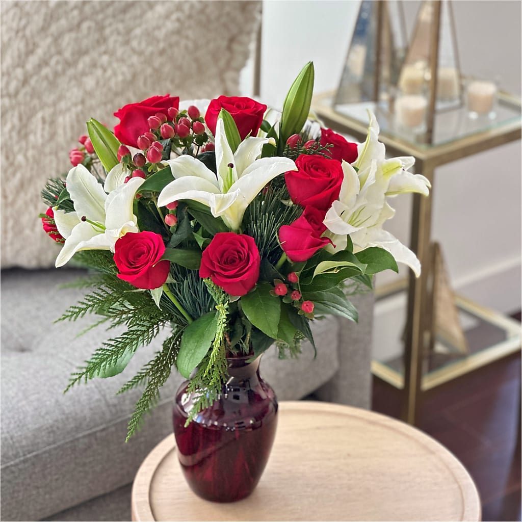 Evergreen Delight Bouquet –  Farmington Center Florist Inc, Farmington MI