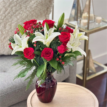 Evergreen Delight Bouquet –  Farmington Center Florist Inc, Farmington MI