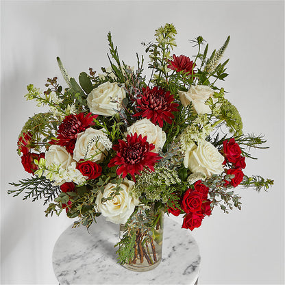 Favorite Traditions Bouquet –  Farmington Center Florist Inc, Farmington MI