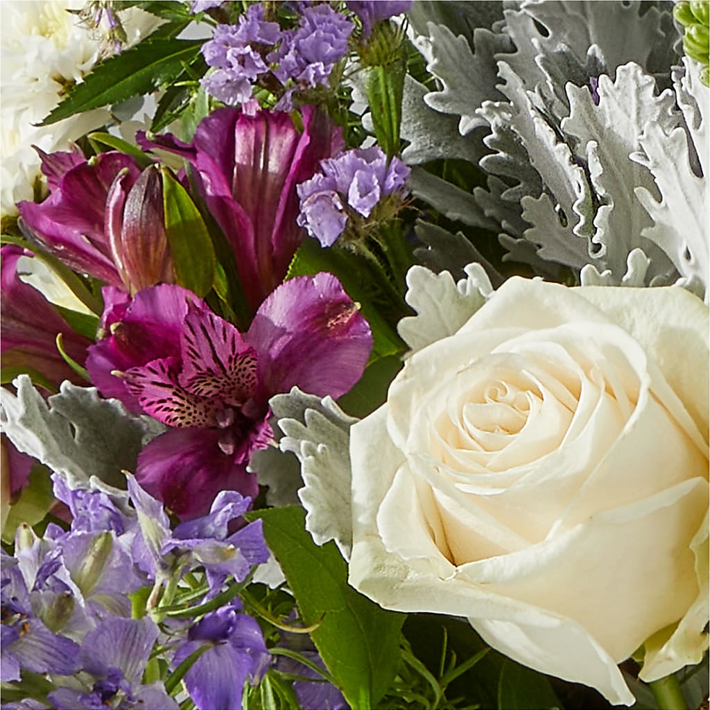 Shooting Star Bouquet –  Farmington Center Florist Inc, Farmington MI