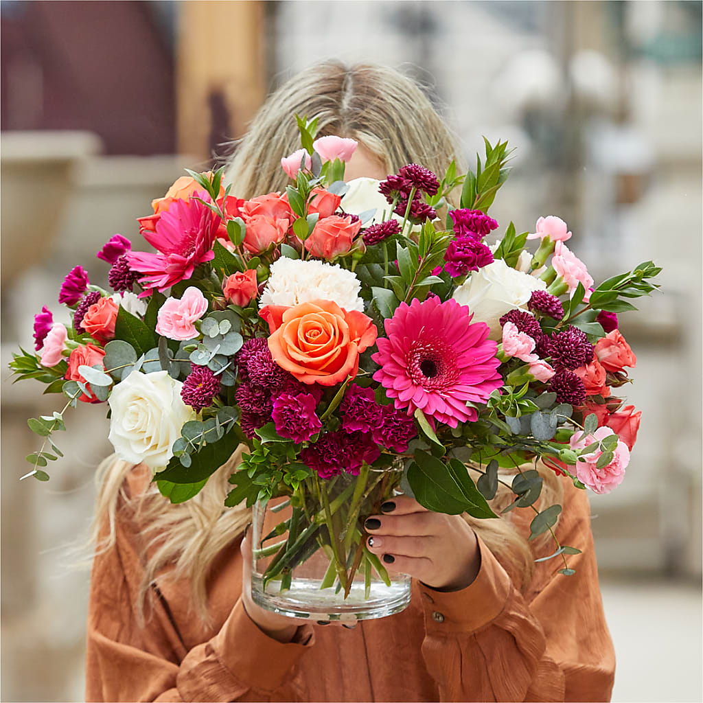 Smell the Roses Bouquet –  Farmington Center Florist Inc, Farmington MI