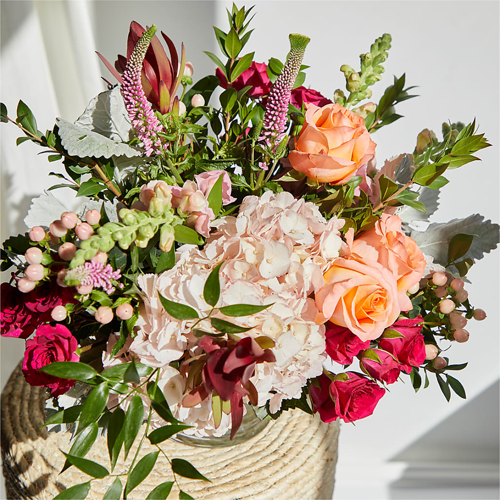 Glitz & Glam Bouquet –  Farmington Center Florist Inc, Farmington MI