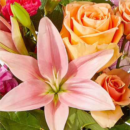 Bisous Bouquet –  Farmington Center Florist Inc, Farmington MI