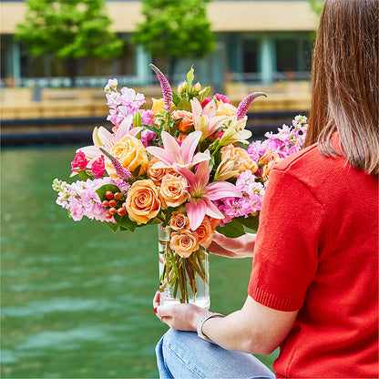 Bisous Bouquet –  Farmington Center Florist Inc, Farmington MI