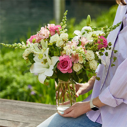 Fondly Bouquet –  Farmington Center Florist Inc, Farmington MI