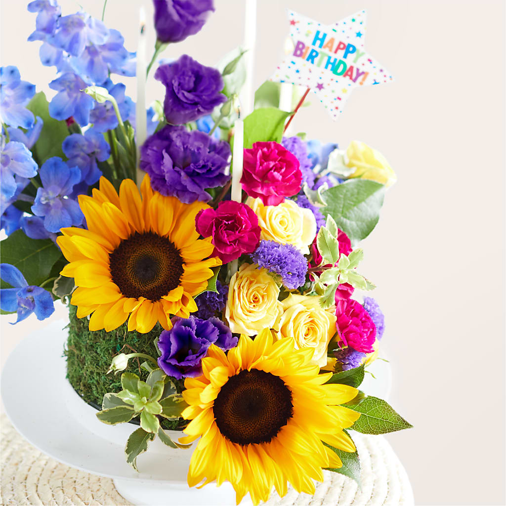 Star of the Day Floral Cake –  Farmington Center Florist Inc, Farmington MI