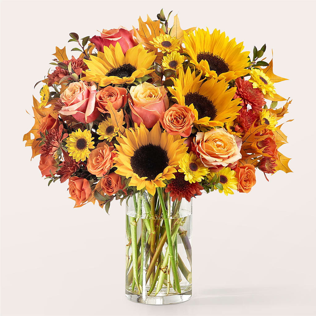 Fluttering Foliage Bouquet –  Farmington Center Florist Inc, Farmington MI